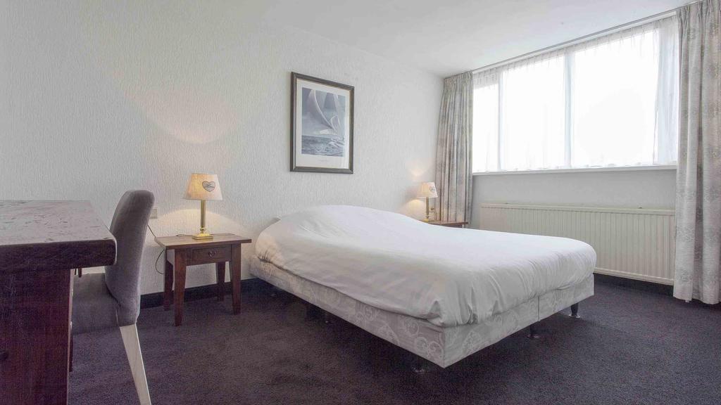Hotel De Beurs Hoofddorp Rum bild